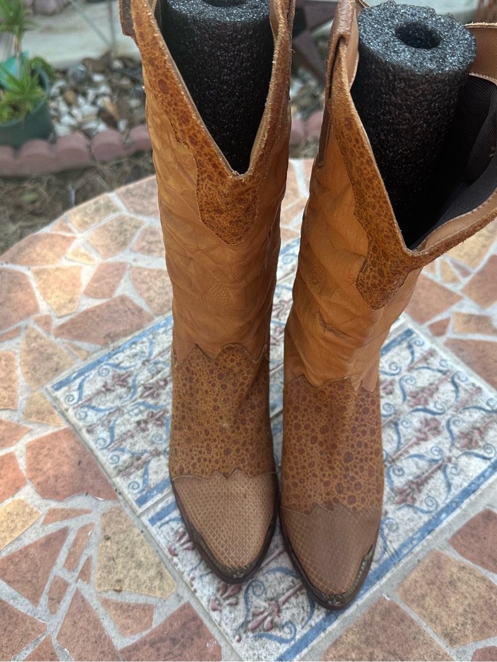 Old Gringo Leopardito Tan Leather Western CoWomen's Tan Snake Print Cowboy Boots